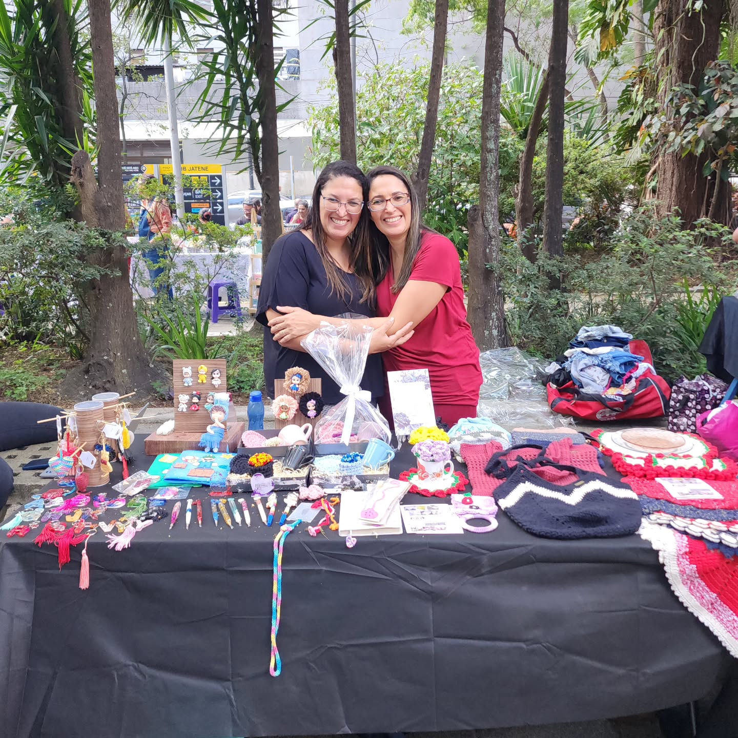 Artesanato em Família – Crochê e Resina